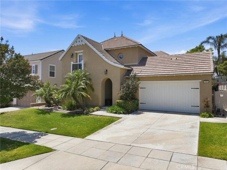1721 Arthur Loop, Upland