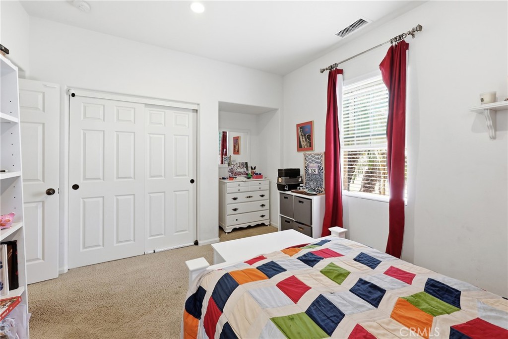 1721 Arthur Loop, Upland