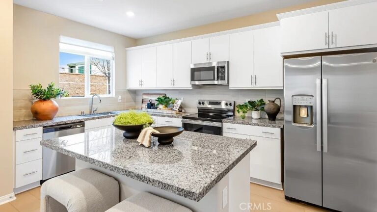 1723 Phantom Lane, Rialto