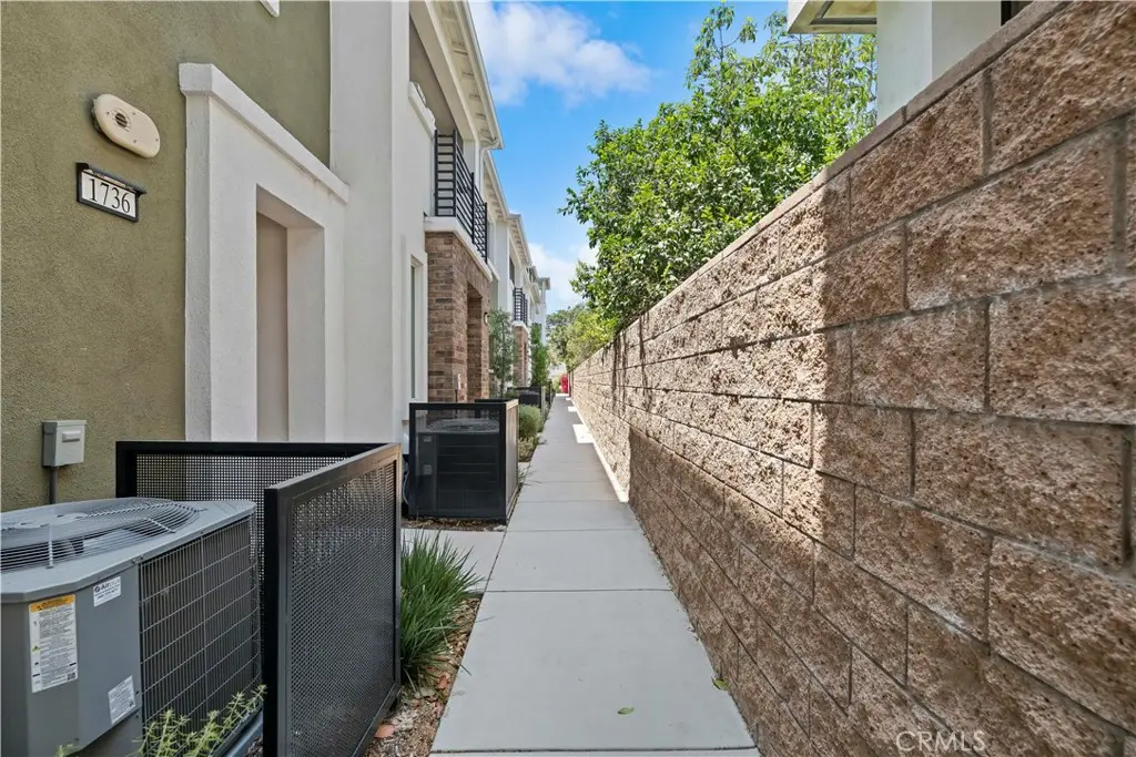 1750 Cayton Loop, West Covina