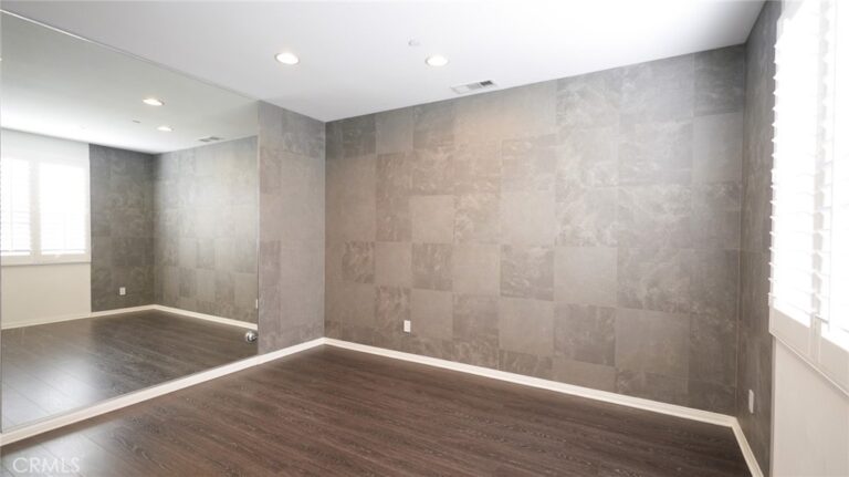 181 E Commercial, San Dimas