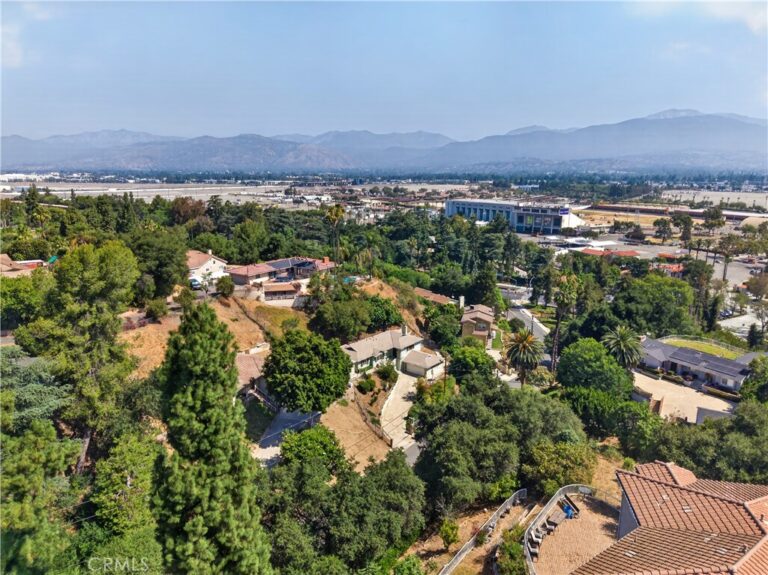 1845 Canyon, Pomona