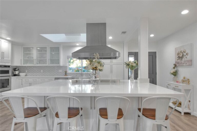 1862 Bonnie Brae, Pomona