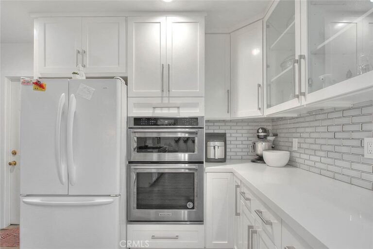 1862 Bonnie Brae, Pomona