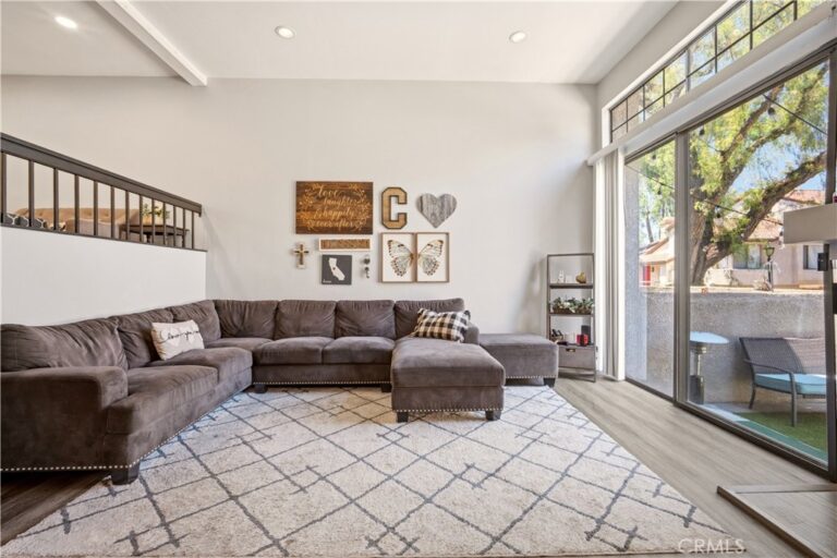 19 Wildflower Place, Pomona