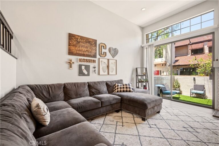19 Wildflower Place, Pomona