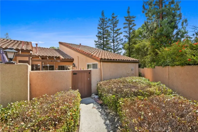 1942 Hawaii, West Covina