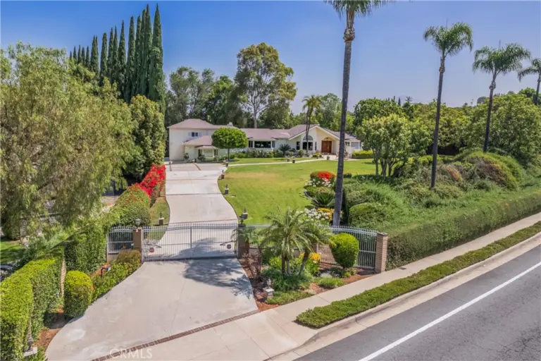 19749 Cameron, Covina