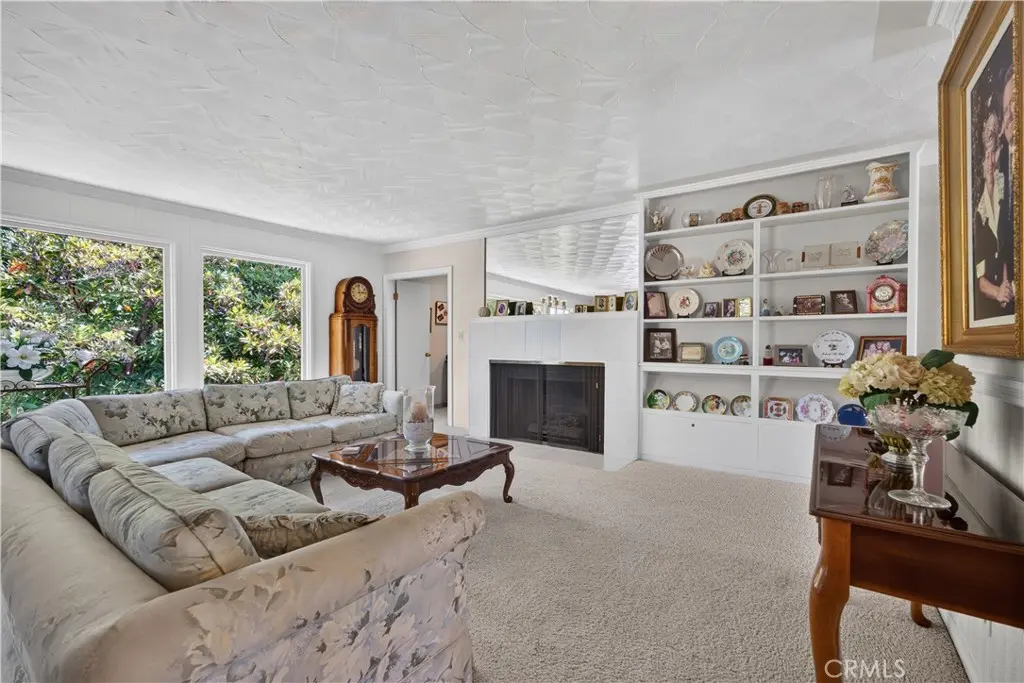 19749 Cameron, Covina