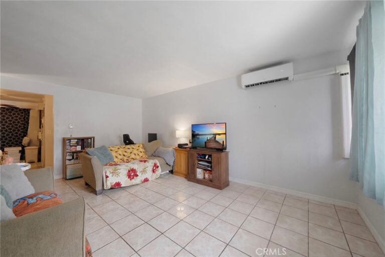2025 Las Vegas Avenue #3, Pomona