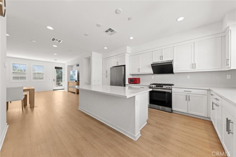 207 Colby Circle, Claremont