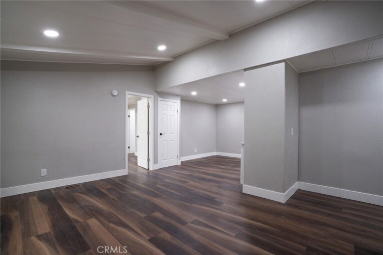212 Las Brisas Circle, Pomona