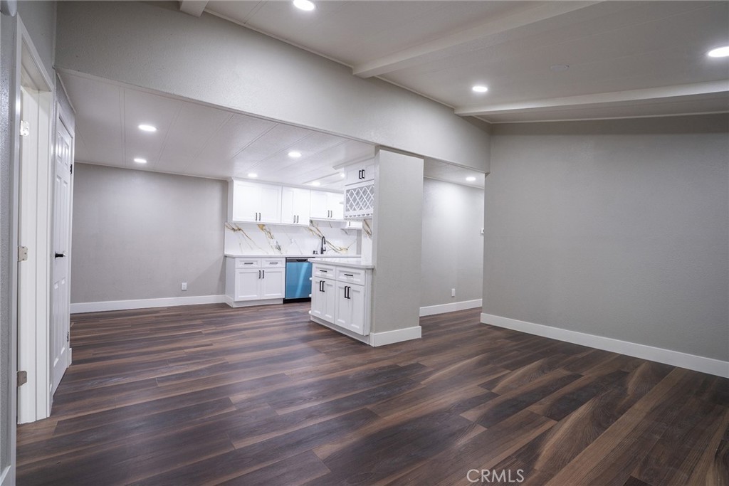 212 Las Brisas Circle, Pomona