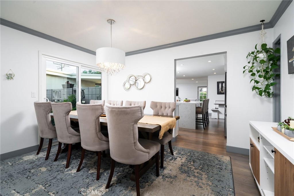 2129 N San Marcos Place, Claremont