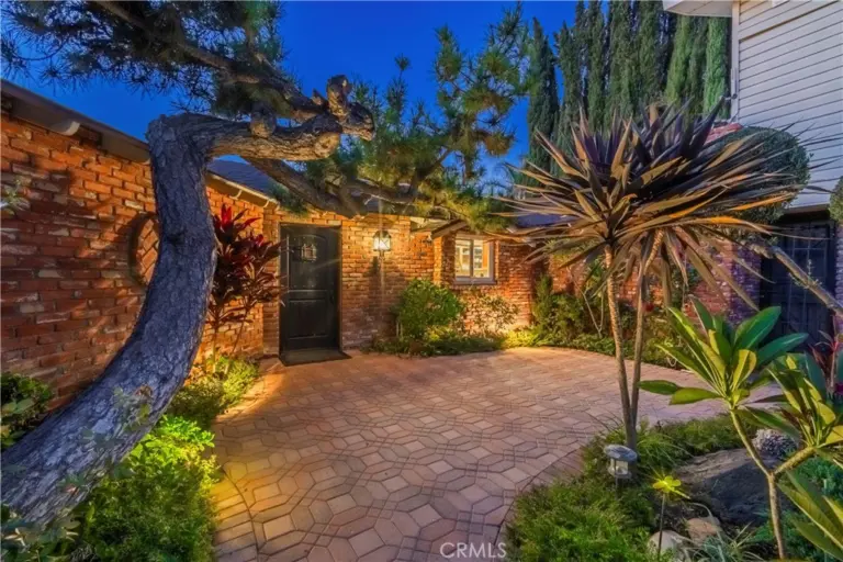 2333 N Coronet Court, Covina