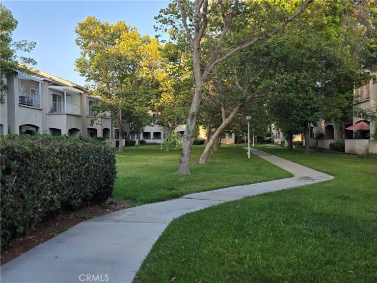 2410 N Towne #63, Pomona
