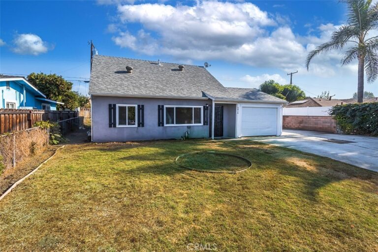 2416 Stanford Avenue, Pomona