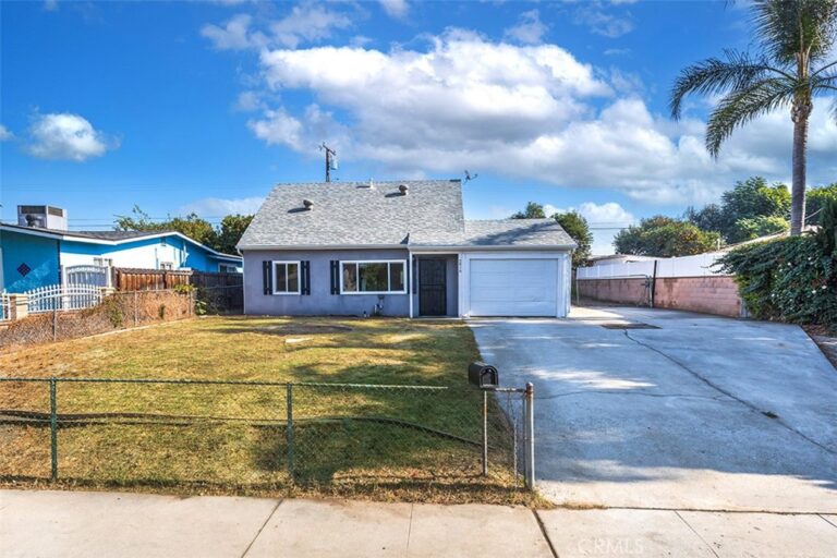 2416 Stanford Avenue, Pomona
