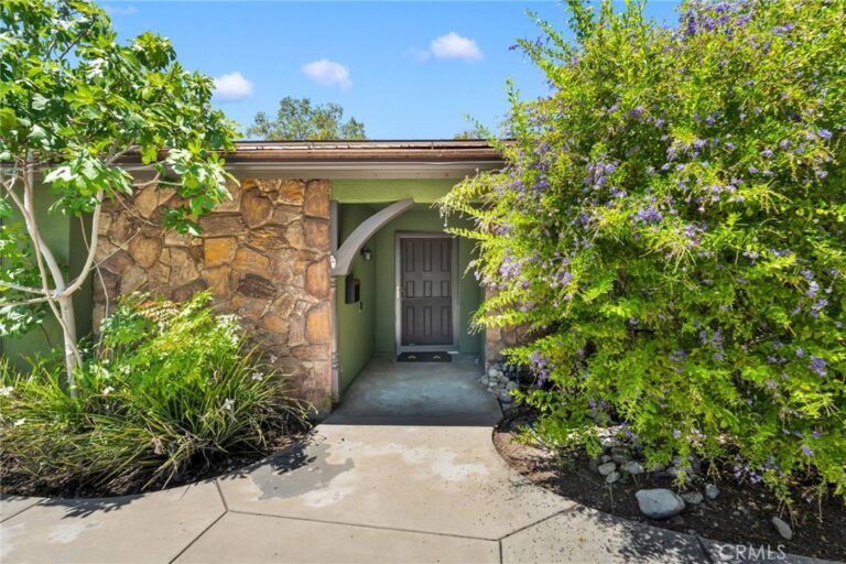 2425 San Fernando Court, Claremont