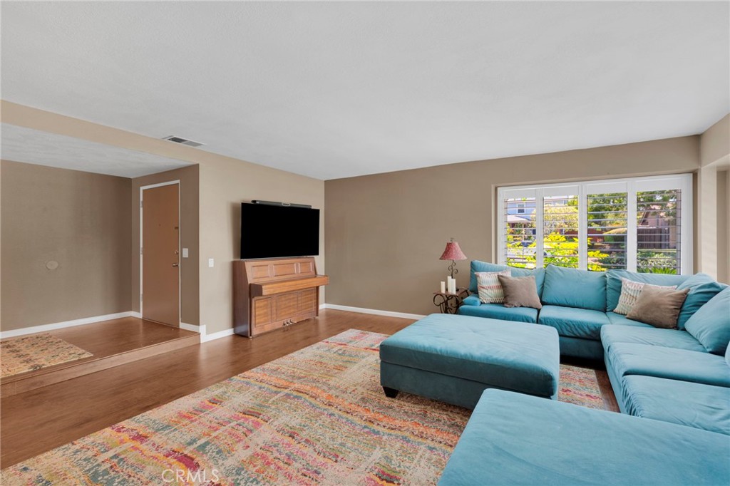 2425 San Fernando Court, Claremont