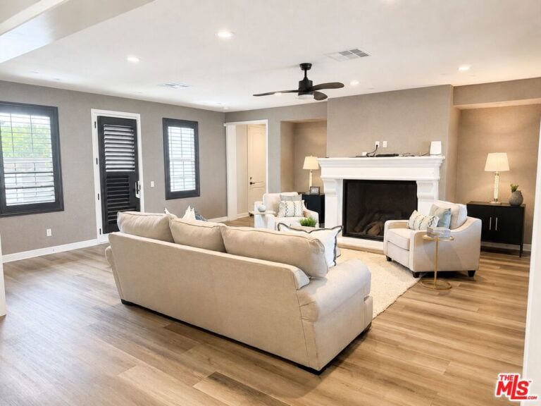 248 Snapdragon Lane, Glendora