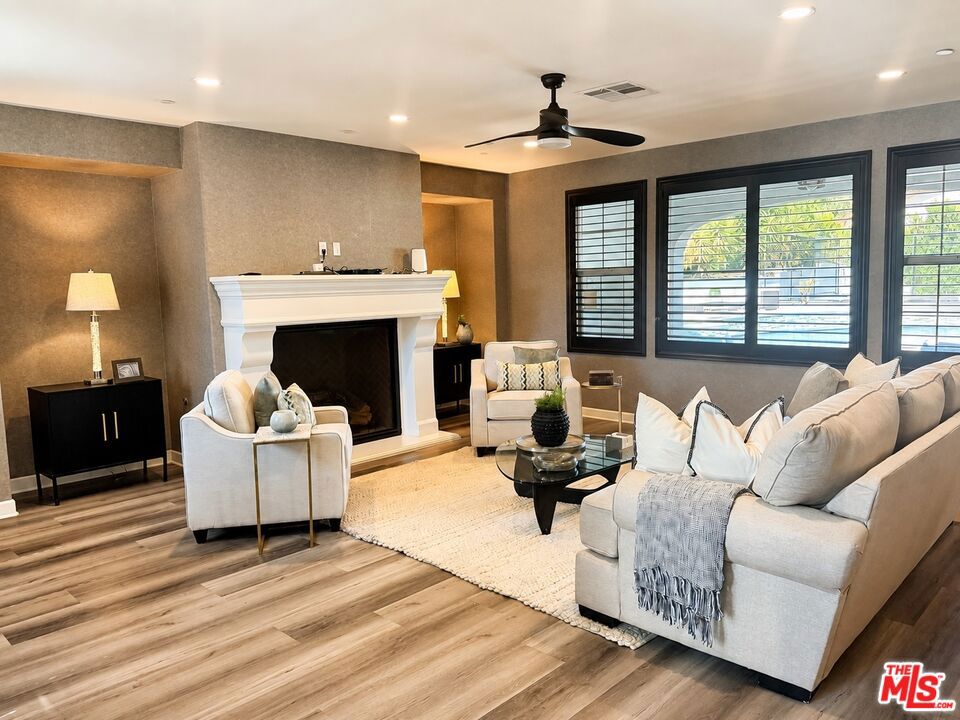 248 Snapdragon Lane, Glendora