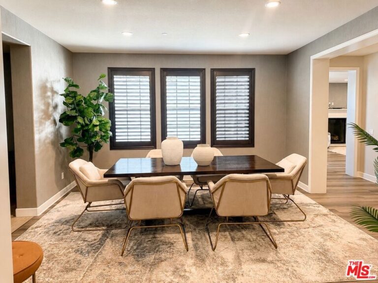 248 Snapdragon Lane, Glendora