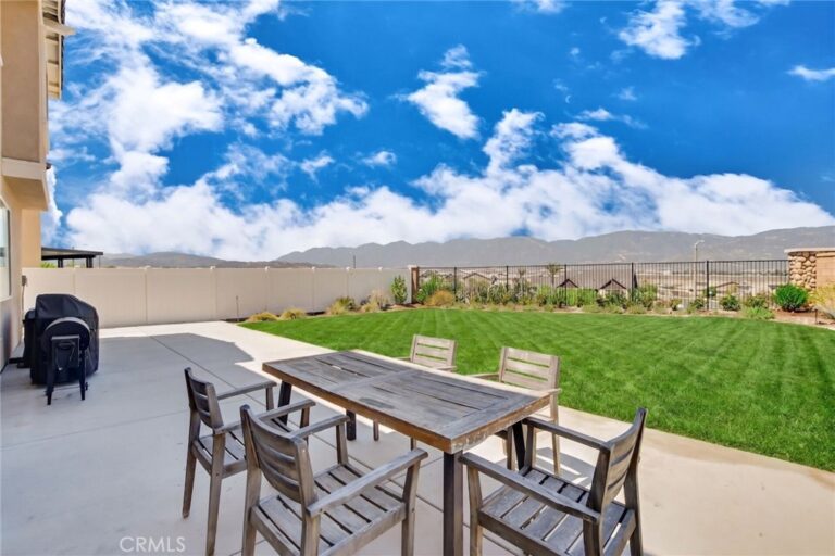 2573 Hannah Creek Lane, Rialto