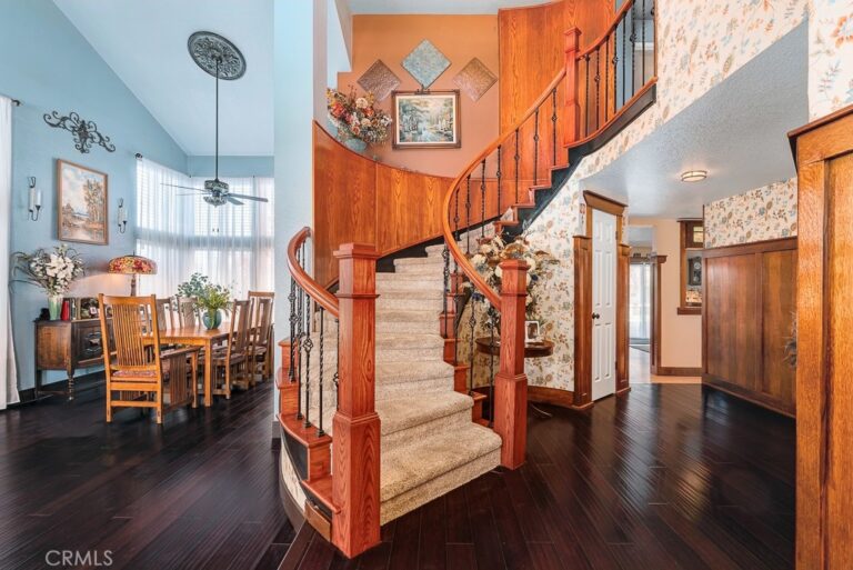 2693 W La Morada Drive, Rialto