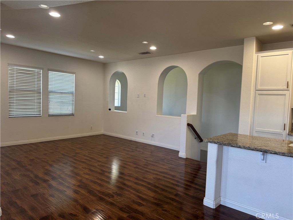 2750 E Oak Hill #12, Ontario