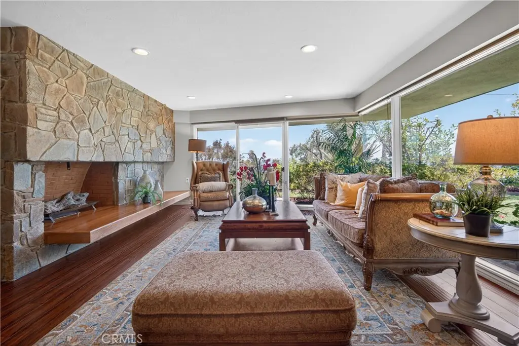 2904 Far View, West Covina