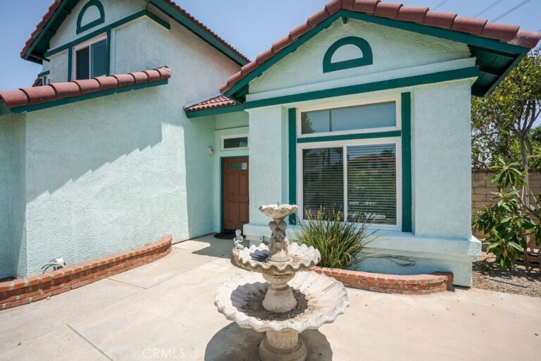 2940 Tumbleweed Street, Ontario