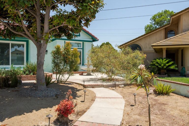 2940 Tumbleweed Street, Ontario