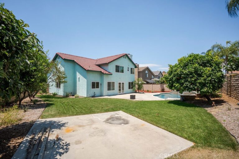 2940 Tumbleweed Street, Ontario