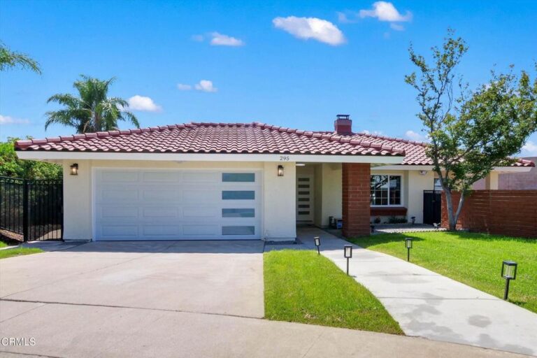 295 E Blue Mountain Way, Claremont