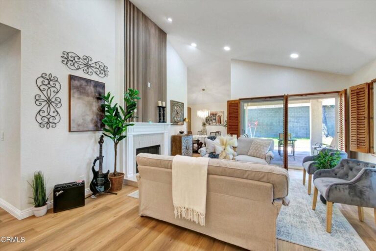 295 E Blue Mountain Way, Claremont