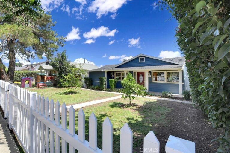 316 W 5th Street, San Dimas