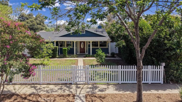 316 W 5th Street, San Dimas
