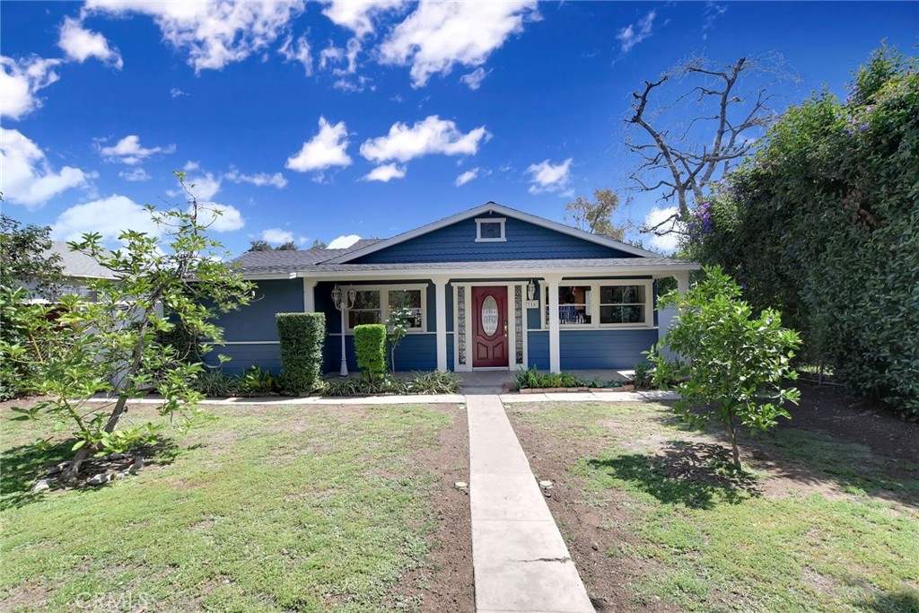 316 W 5th Street, San Dimas