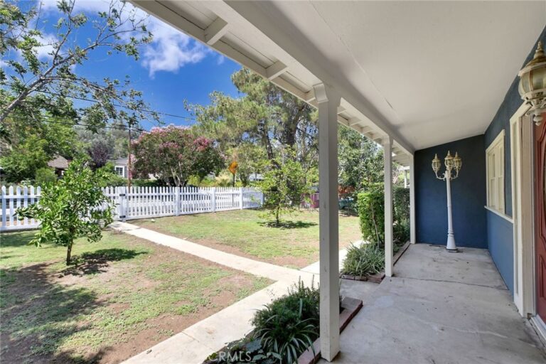 316 W 5th Street, San Dimas