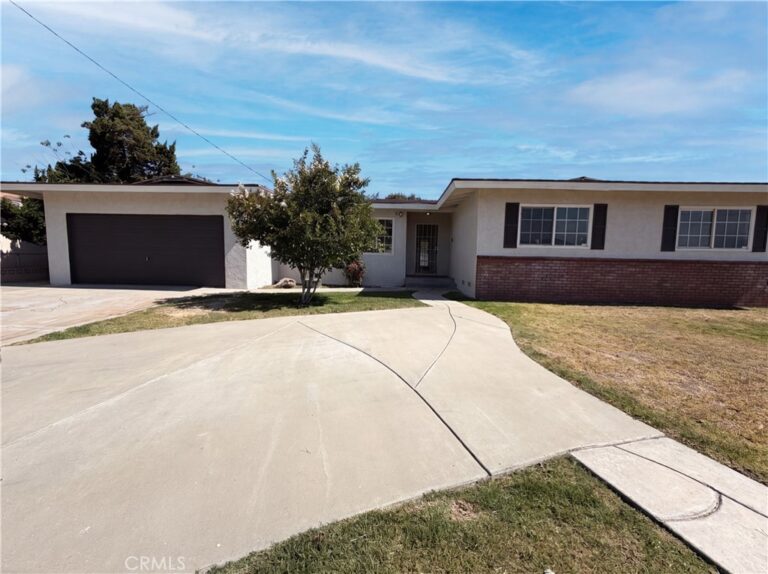 322 E Mariposa, Rialto