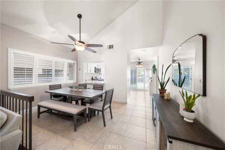 323 W Dawson Court, Glendora