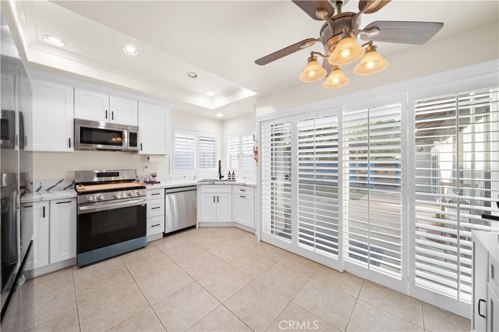 323 W Dawson Court, Glendora