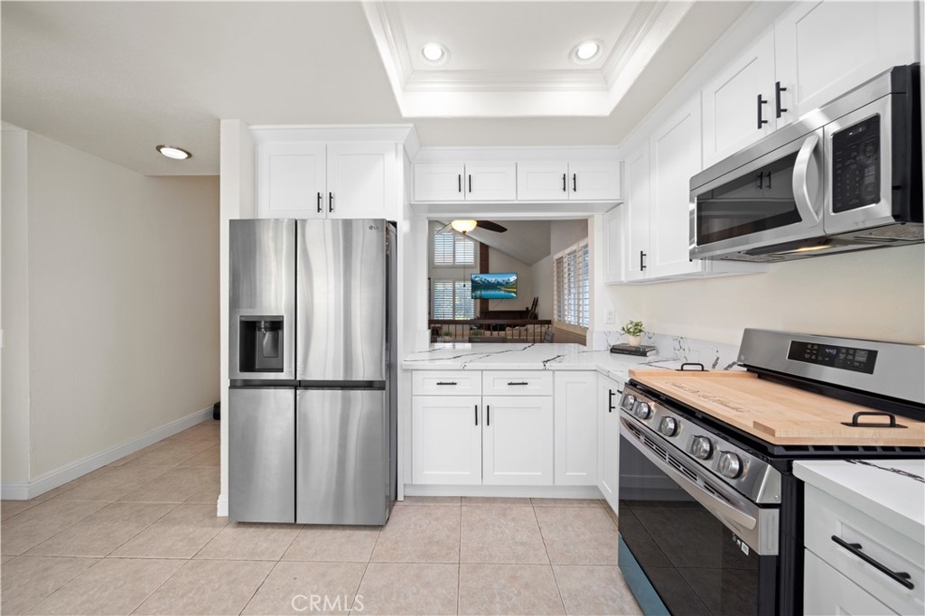 323 W Dawson Court, Glendora