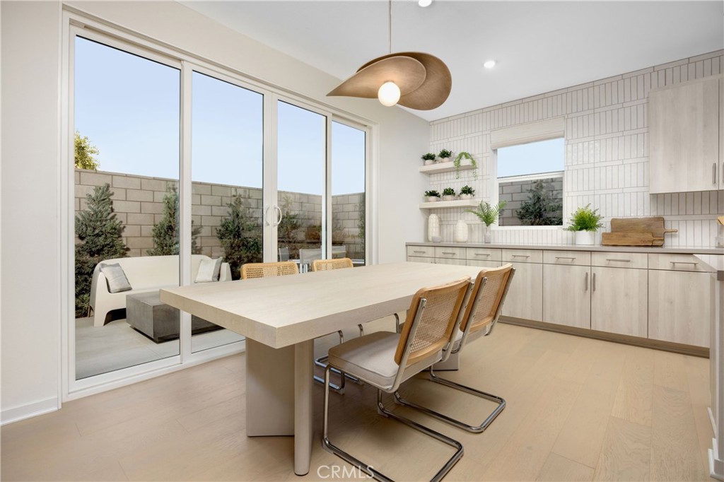 3377 East Moonstone Drive, Ontario