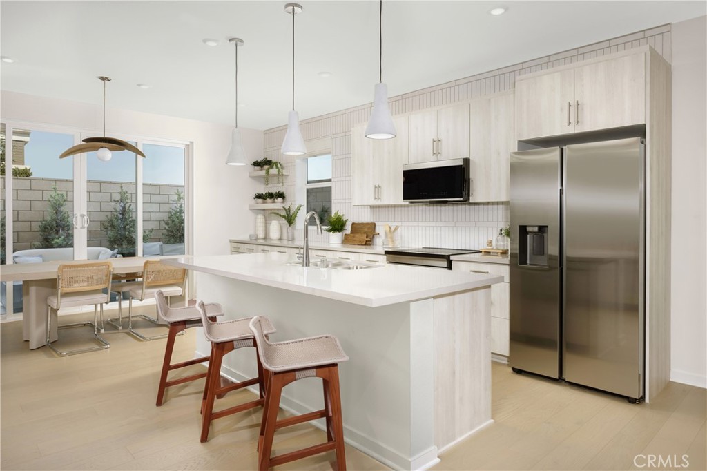 3377 East Moonstone Drive, Ontario