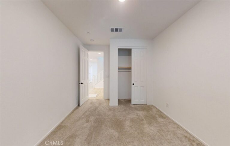 340 Lilly, Rialto