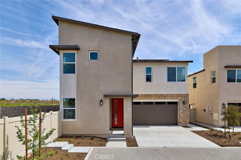 3419 East Moonstone Drive, Ontario