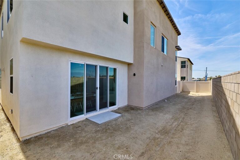 3419 East Moonstone Drive, Ontario