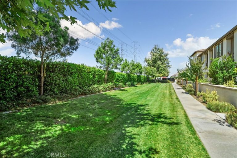 3860 S Oasis Paseo #6, Ontario